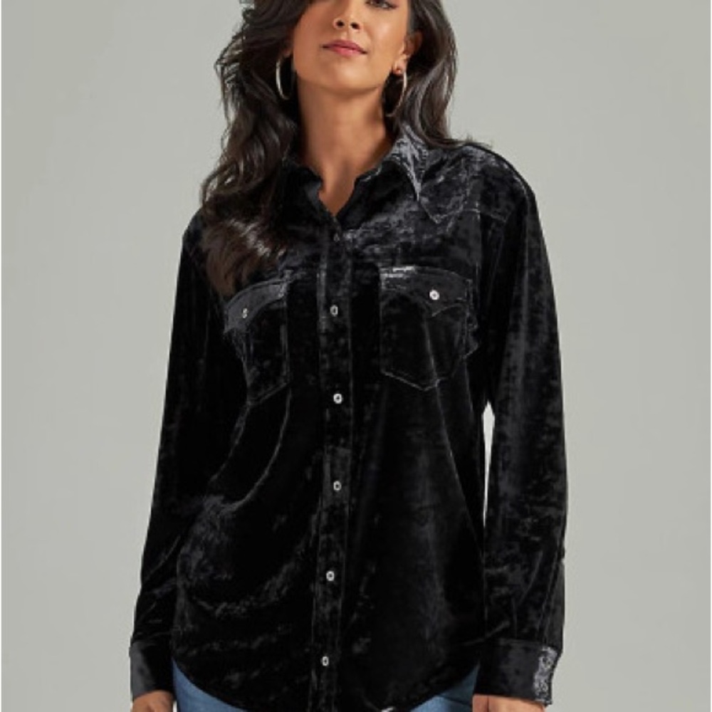 IDYLLWIND NWT Black Velvet Button-Up Shirt
